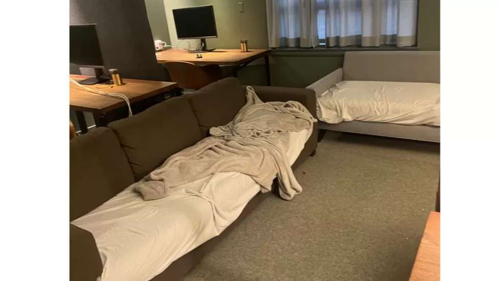 kamar tidur di kantor twitter