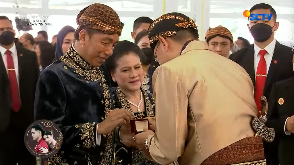 Penyambutan Jokowi di Pura Mangkunegaran