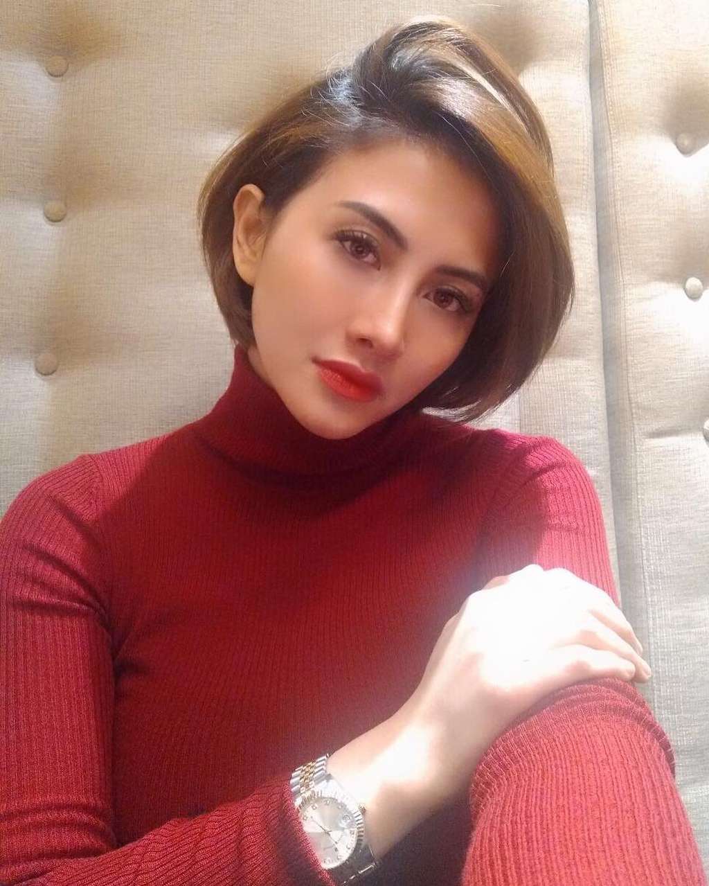 Kelly Divsha Mantan Pramugari Private Jet
