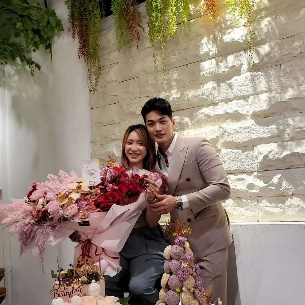 Moa dan Lee Jeong Moa dan Lee Jeong