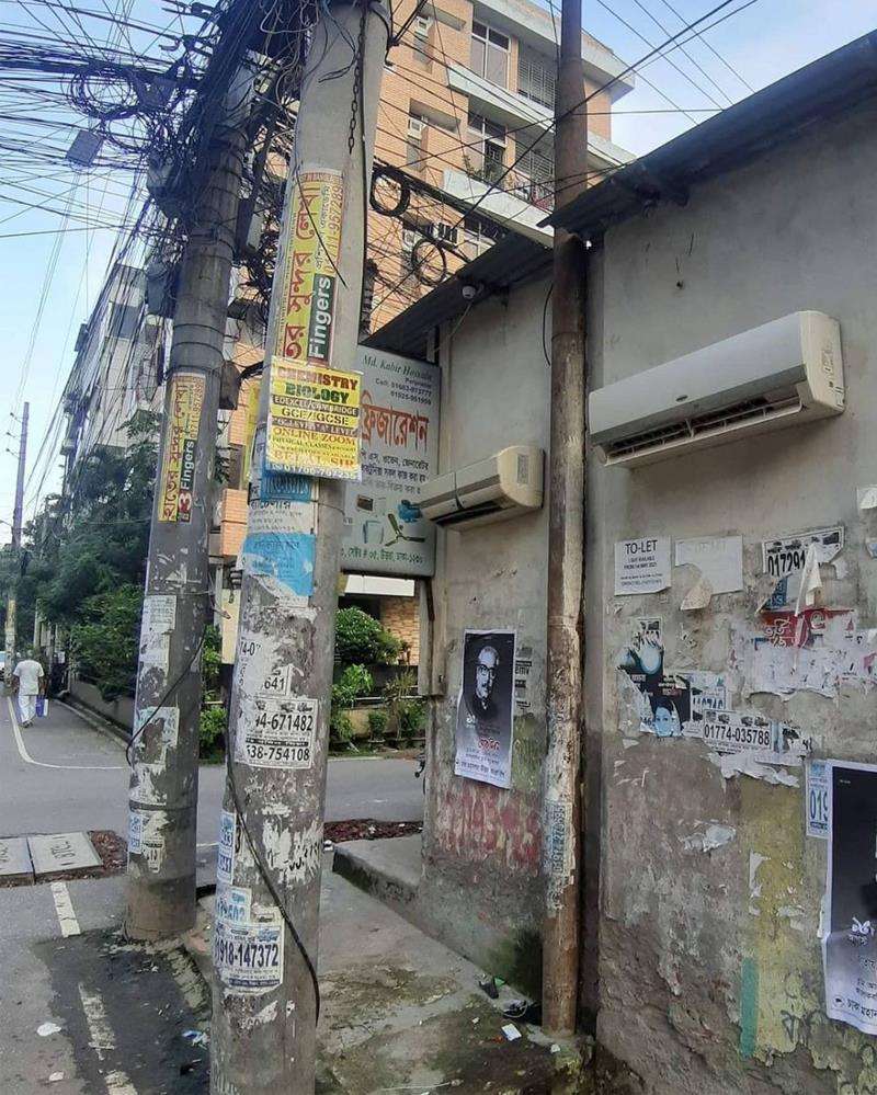 Foto pemasangan AC nyeleneh yang bikin ngakak dan tepuk jidat.