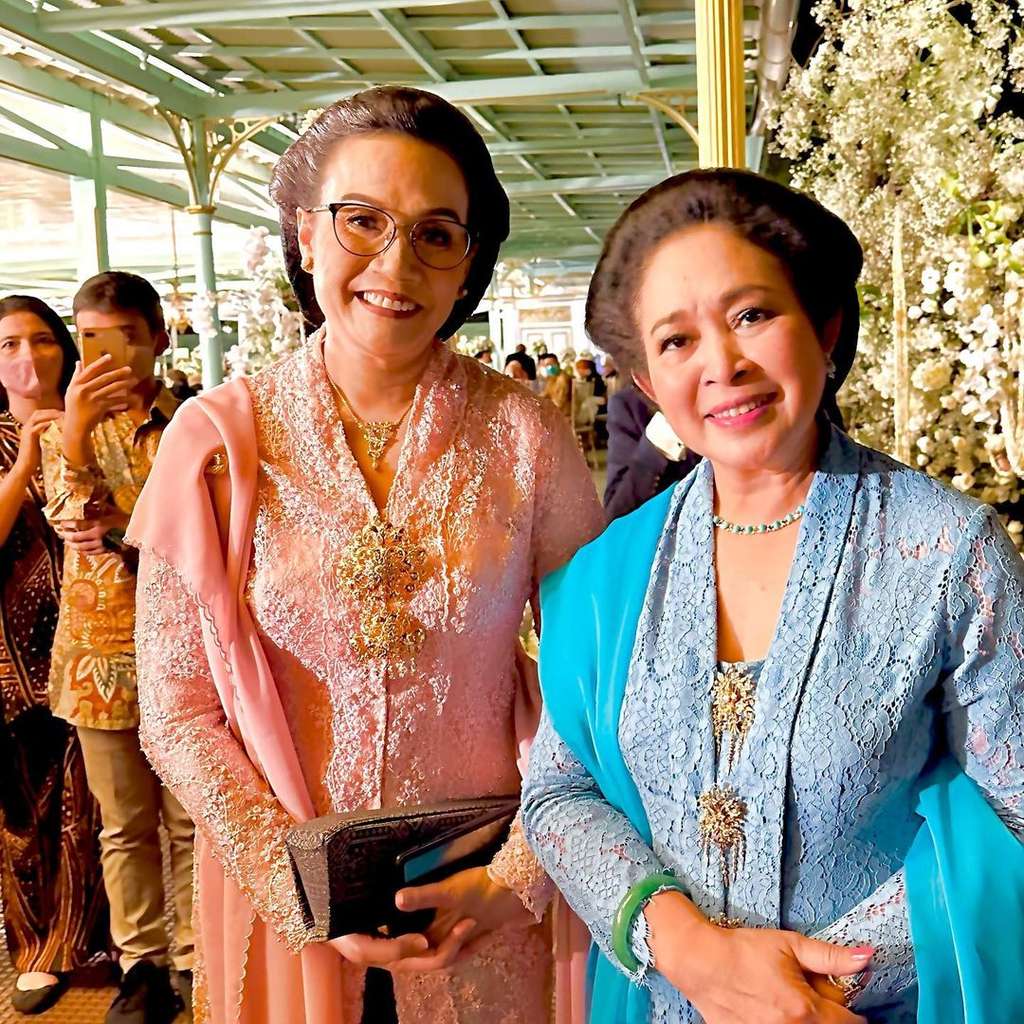 sri mulyani dan titiek soeharto