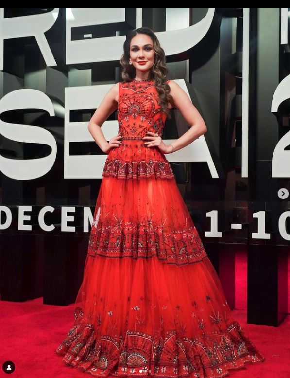 Instagram @lunamaya