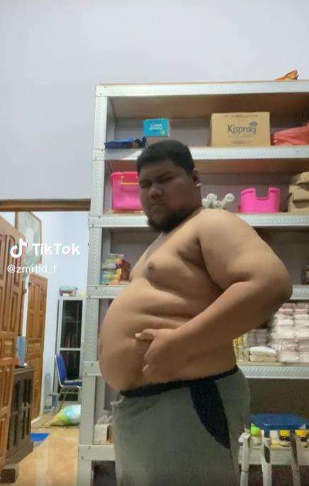 Transformasi pria berbobot 168,7 kg susut 70 kg hanya dalam setahun.