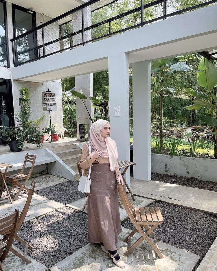 Potret Nadzira Shafa istri Mendiang Ameer Azzikra Potret Nadzira Shafa istri Mendiang Ameer Azzikra