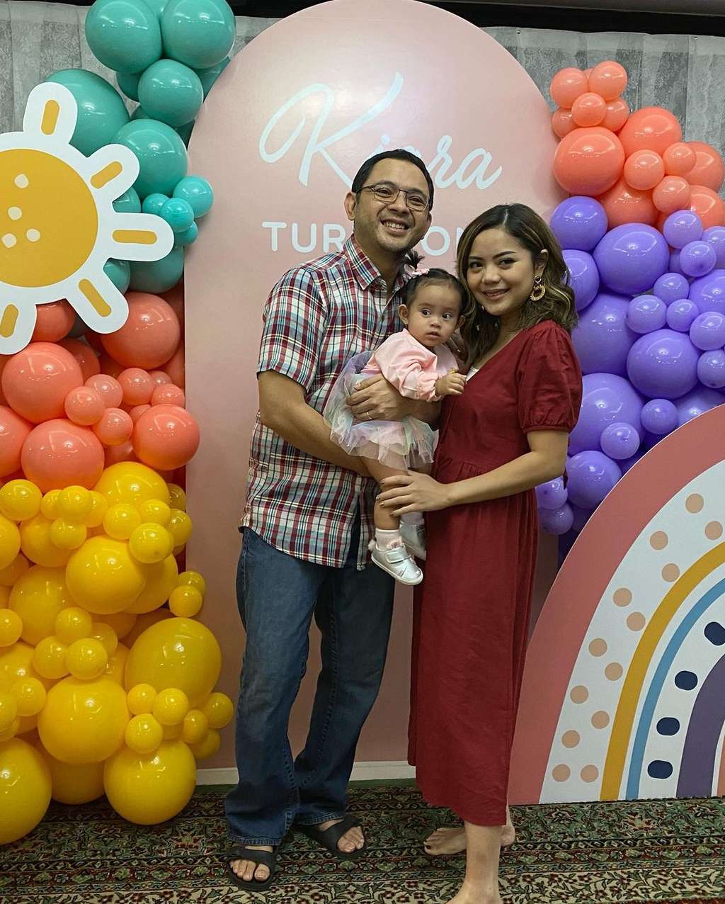 Potret Raiyah istri Danny Rukmana