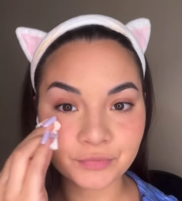 Meratakan Blush