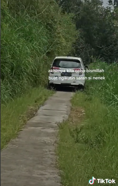 Ikuti Google Maps, Pengendara Ini Malah Lewati Jalan 'Horor' hingga Hampir Masuk Jurang