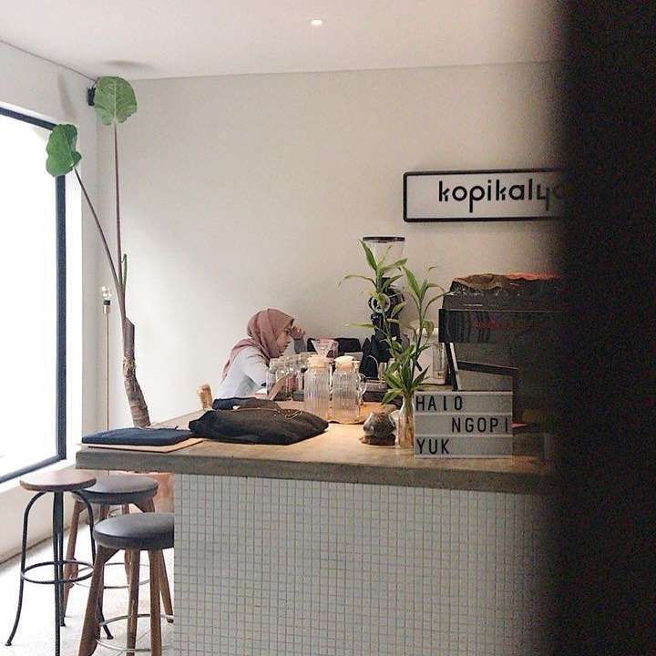 Work From Cafe
