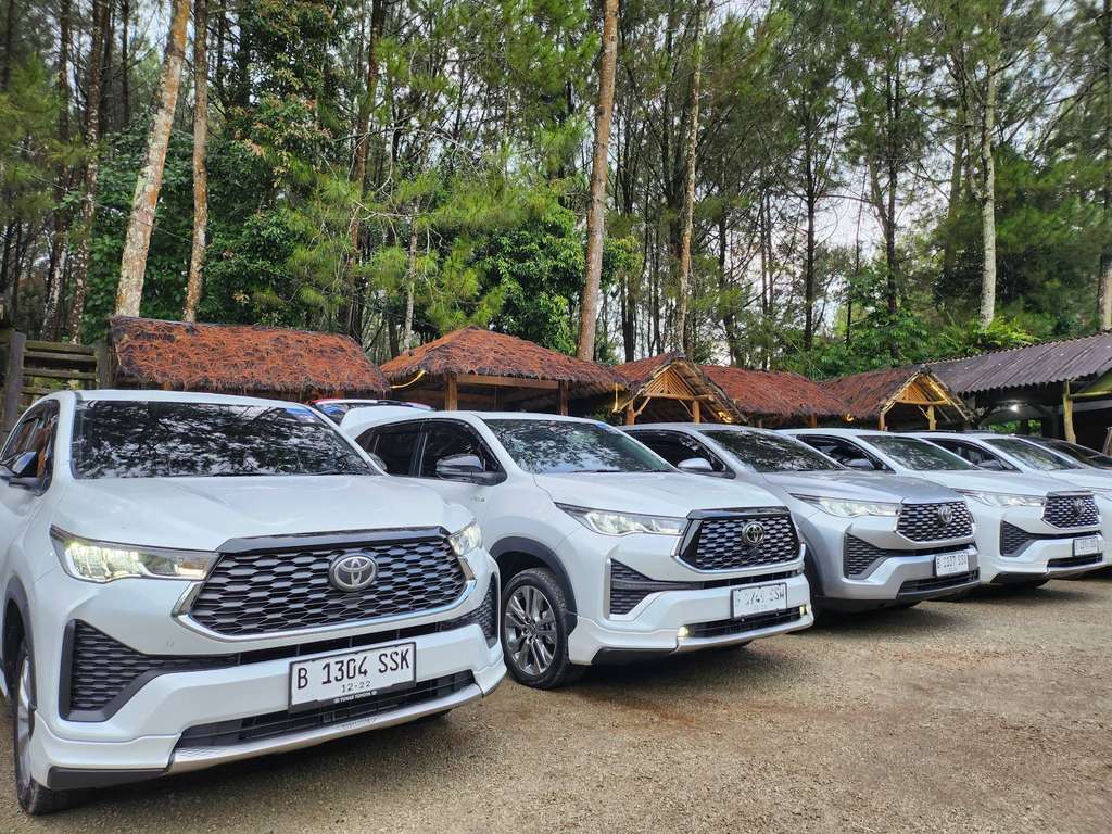 Kijang Innova Zenix