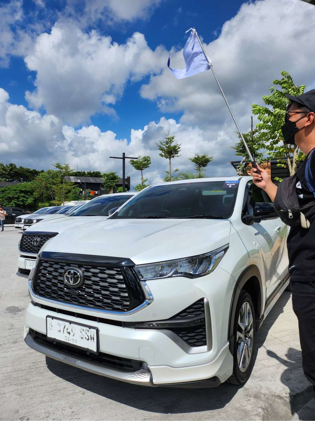 Kijang Innova Zenix