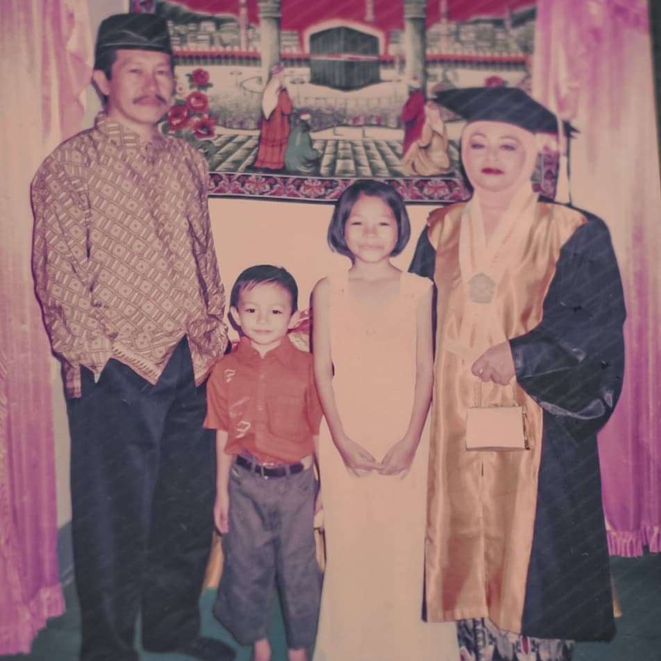 Potret kecil Angga Yunanda