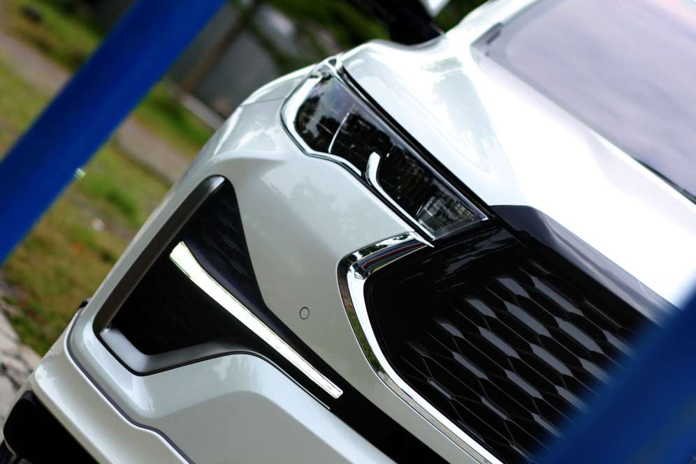 Kijang Innova Zenix Hybrid Modellista