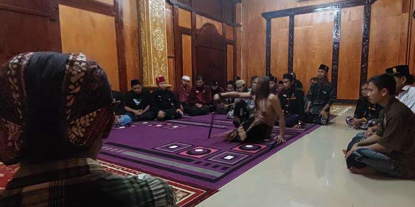 Gus Samsudin dikabarkan jadi ODGJ.