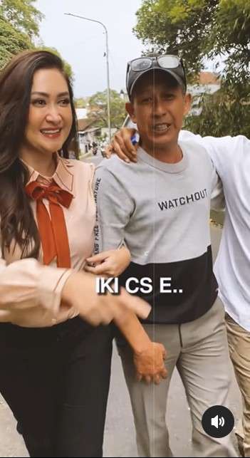 Potret Nafa Urbach pulang kampung ke Magelang