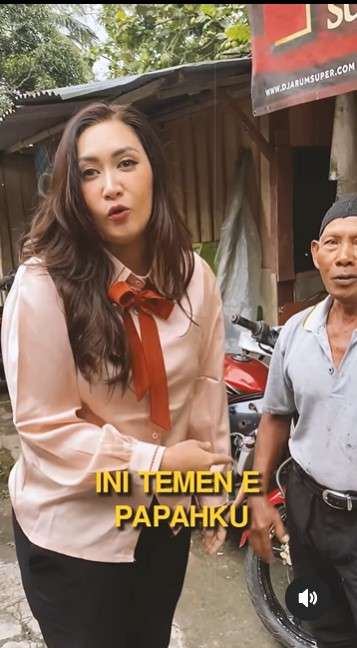 Potret Nafa Urbach pulang kampung ke Magelang