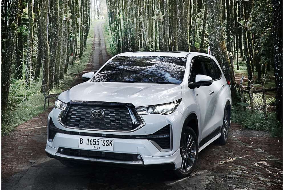 Kijang Innova Zenix