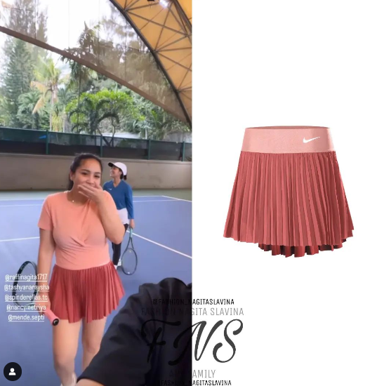 Instagram @fashion_nagitaslavina