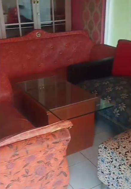 Viral rumah bagian depannya didesain mirip ATM.