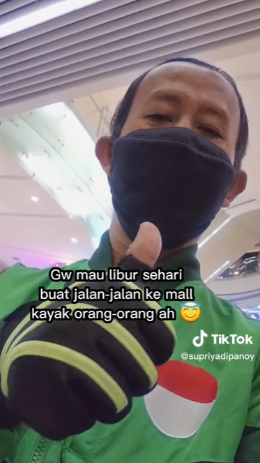 Full Kerja 1 Bulan Tanpa Libur, Cara Driver Ojol Habiskan Uangnya Ini Unik Full Kerja 1 Bulan Tanpa Libur, Cara Driver Ojol Habiskan Uangnya Ini Unik