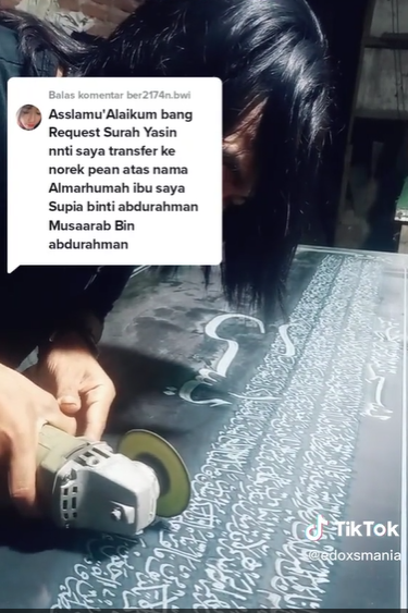 Punya Skill Tingkat Dewa, Pria Ini Tulis Surat Yasin dengan Cara Tak Biasa