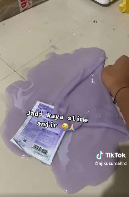 Bikin puding ala anak kos pakai magic com malah berubah jadi seperti slime.