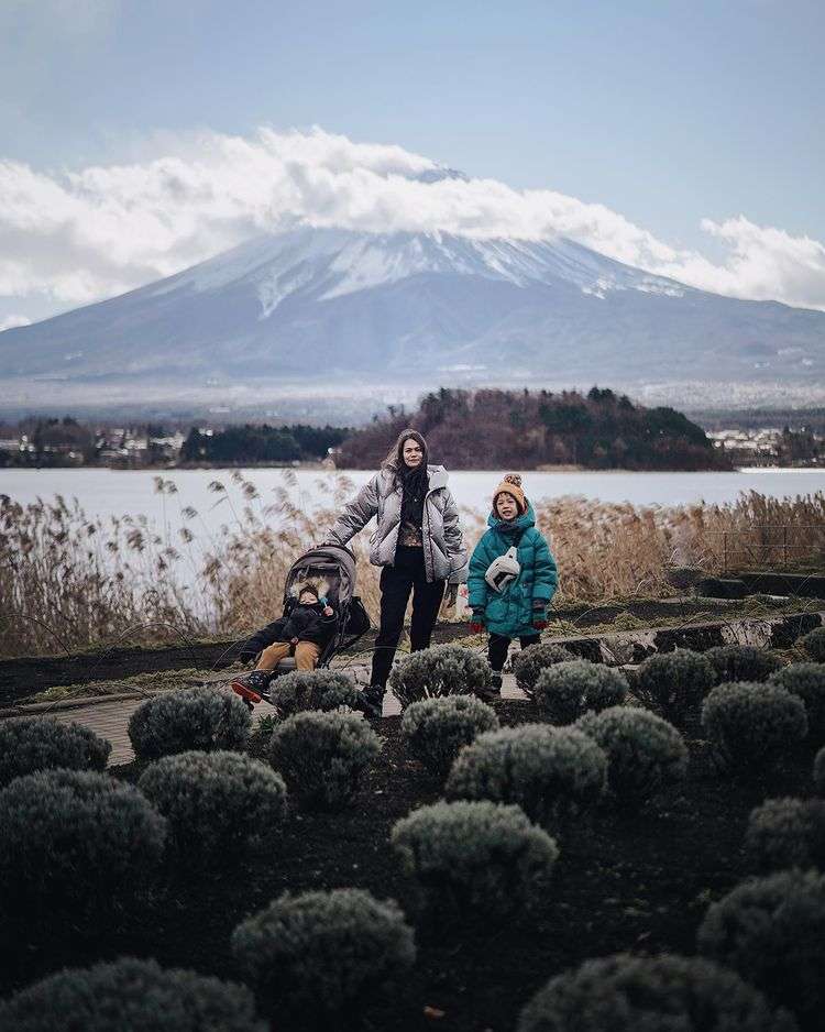 Liburan keluarga Ringgo liburan di Jepang