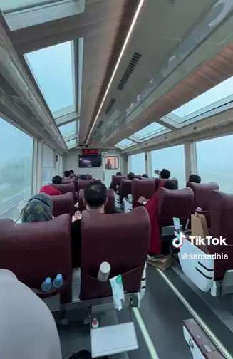 kereta panoramic