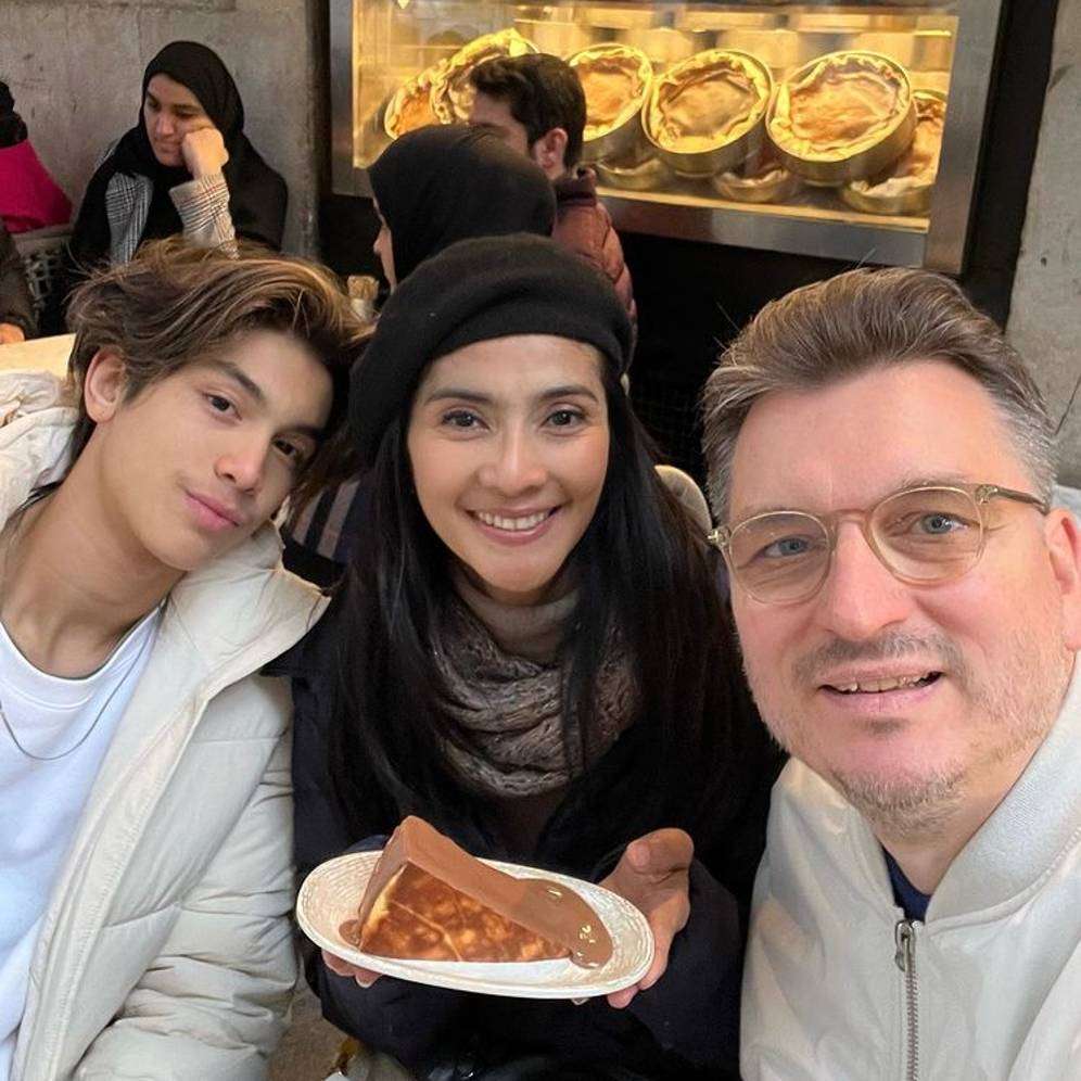 Keluarga Maudy dan Erik