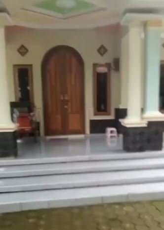 rumah penerima bansos