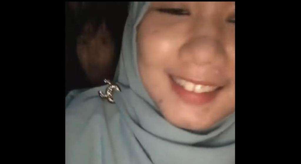 istri pertama putra istri pertama putra