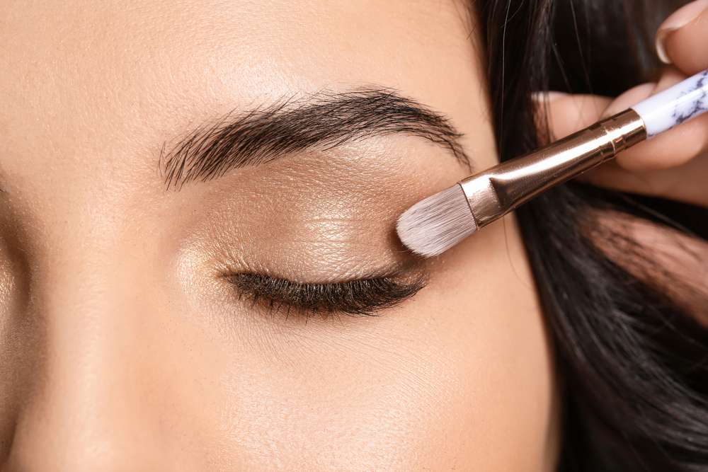 Memakai Eyeshadow
