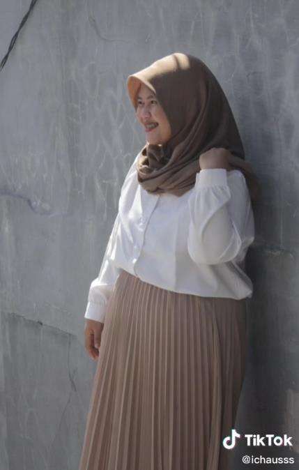 Transformasi gadis berbobot 100 kg jadi 53 kg yang viral.