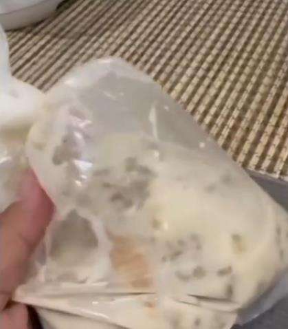 Ngakak! Beli bubur kacang hijau, kacangnya sudah jadi taoge.