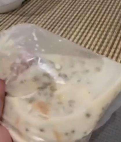 Ngakak! Beli bubur kacang hijau, kacangnya sudah jadi taoge.