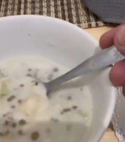 Ngakak! Beli bubur kacang hijau, kacangnya sudah jadi taoge.