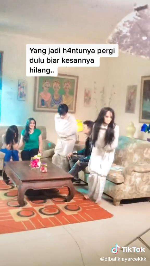 Di balik layar penampakan hantu menghilang dalam sinetron.