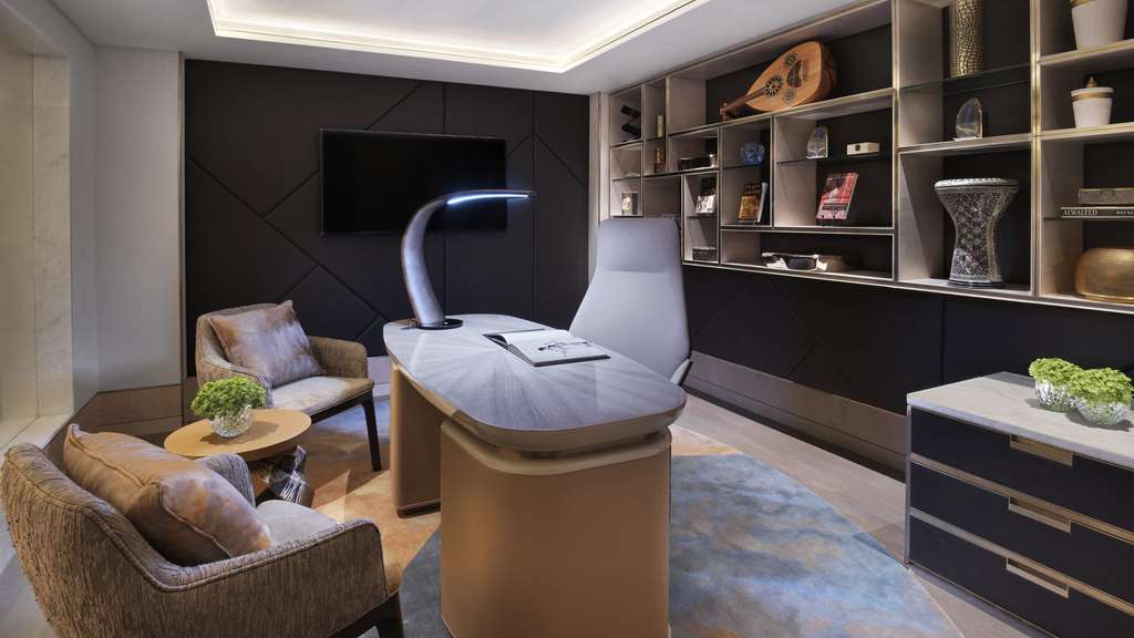 hotel four seasons