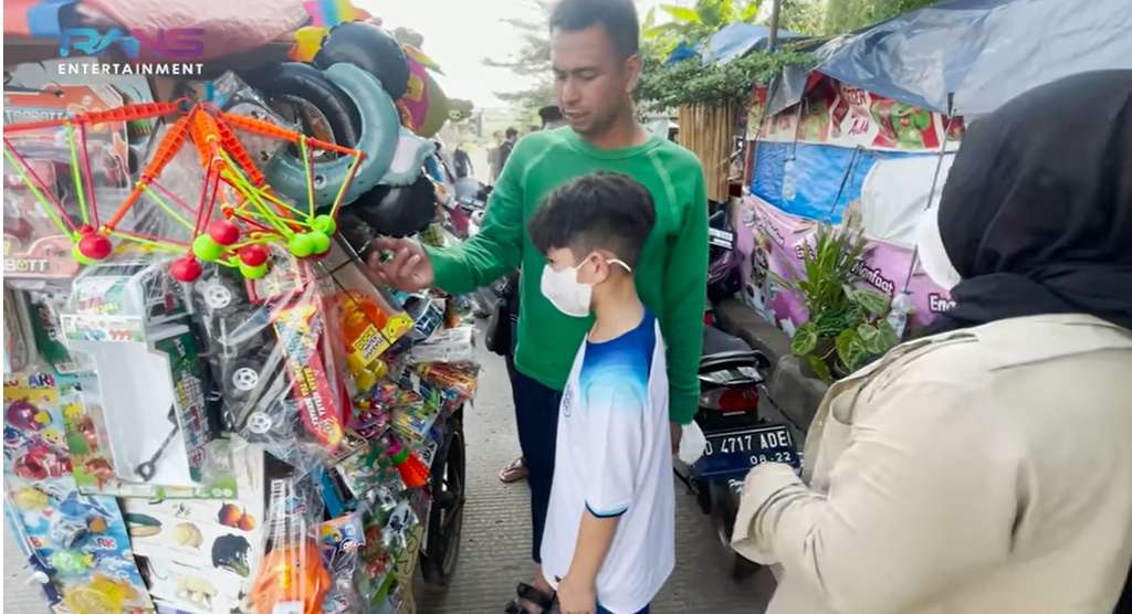 Raffi Ahmad dan Rafathar Malik Ahmad