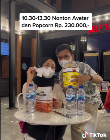 Derita Pasangan Asal Aceh Mau ke Bioskop, Sekali Nonton Film Habis Rp5,7 Juta