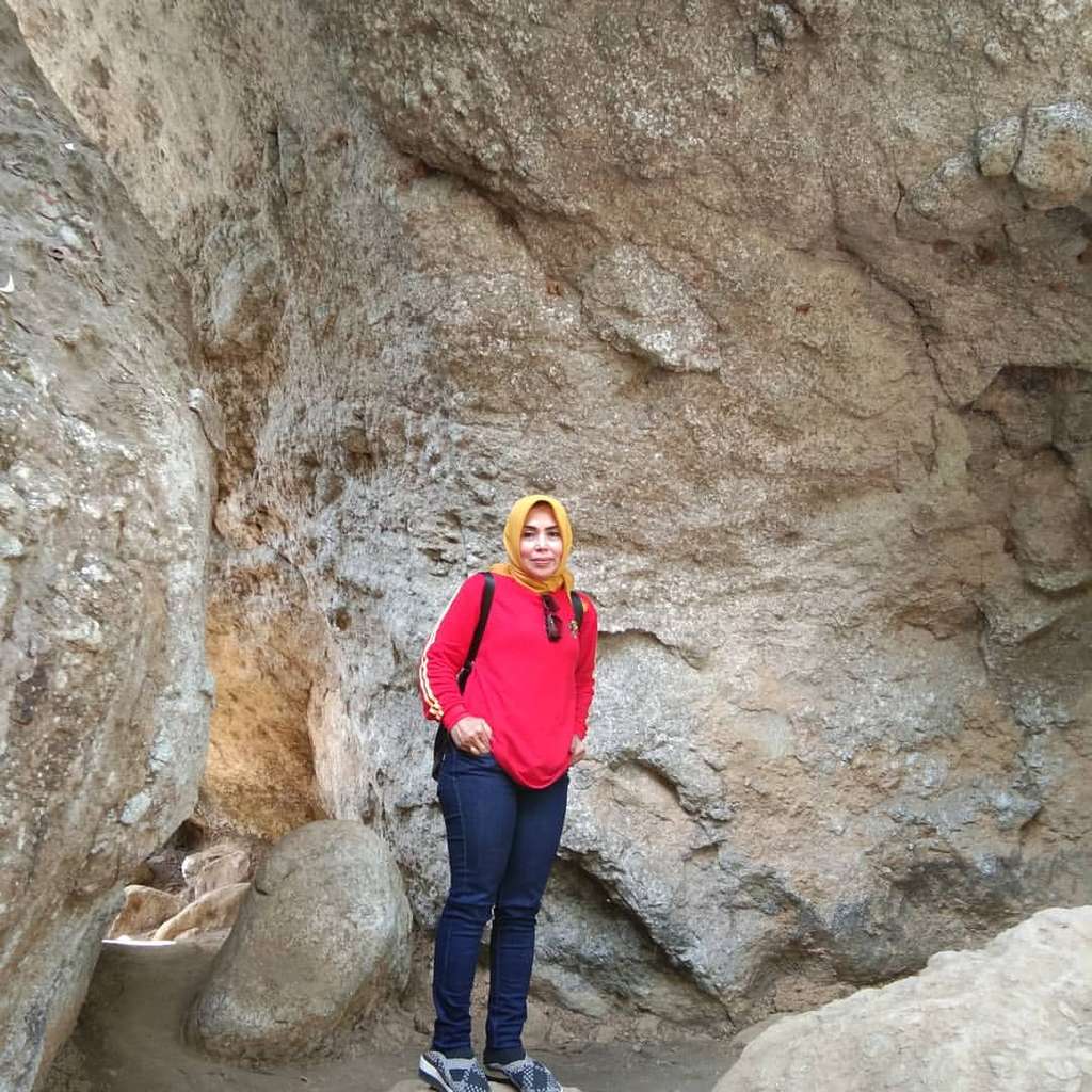 Tonah Nasir pemeran Ibu Zaenab Si Doel Anak Sekolahan