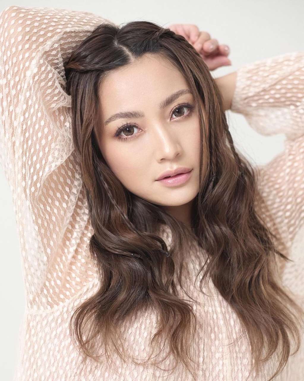 Riasan Franky Wu di Wajah Hesti Purwadinata