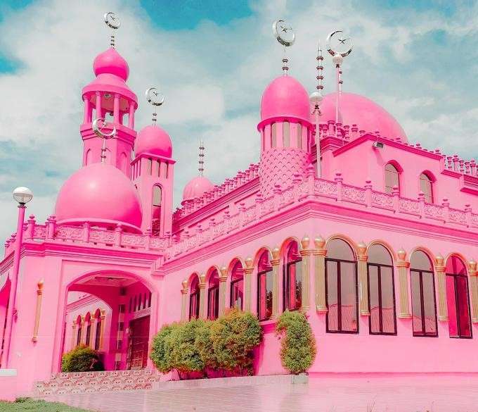 Liburan Penuh Petualangan di Filipina dengan Beragam Kuliner Halal dan Destinasi Wisata Alam yang Bi