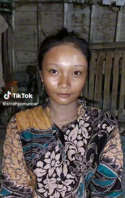 Transformasi mengejutkan wanita desa setelah dimakeup jadi pengantin Sunda.