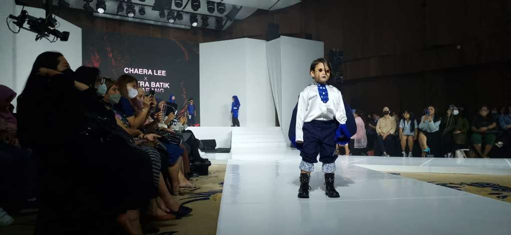 Koleksi Chaera Lee X Wastra Batik Semarang di JFT 2023