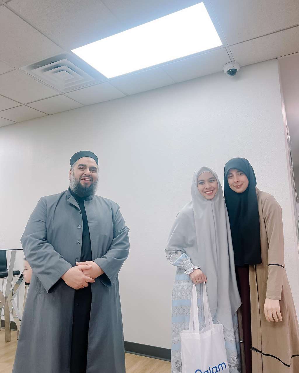Oki bertemu dengan syaikh AbdulNasir Jangda