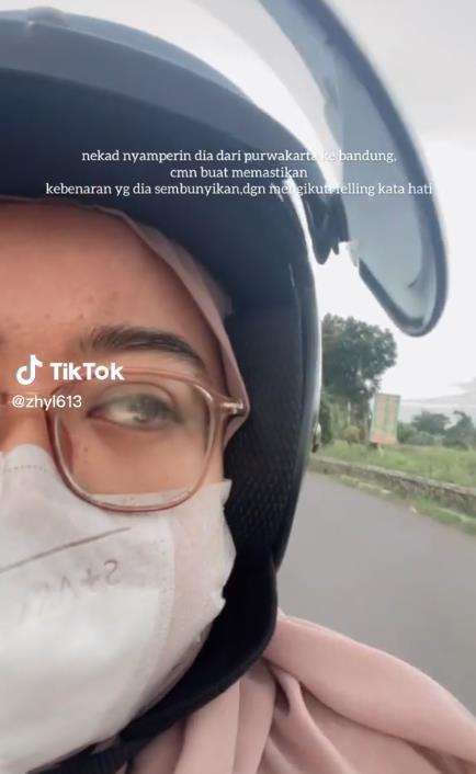 Curhat sedih cewek ditinggal menikah pacar.