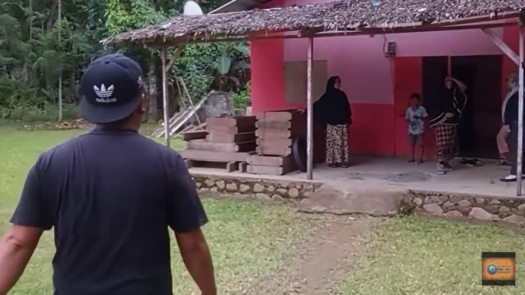 Potret Rumah Fajar Sadboy
