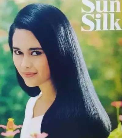 Potret Sarah Sechan Potret Sarah Sechan