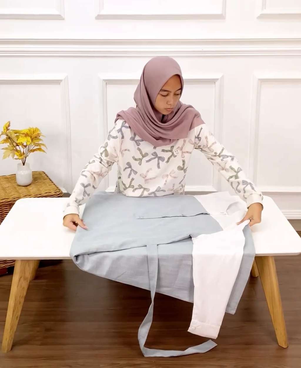 Cara Melipat Gamis Antiribet, Hanya Butuh 15 Detik